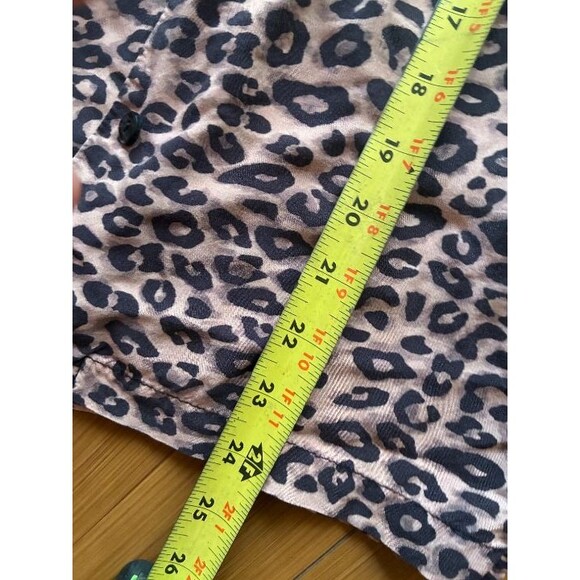 Imanorata leoopard print button up short sleeve shirt Small - Picture 7 of 9